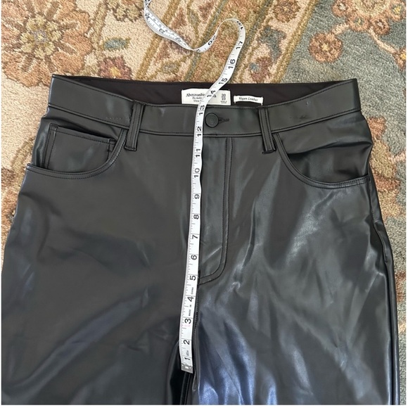 Abercrombie and Fitch Curve Love Vegan Leather Pants - Picture 5 of 11